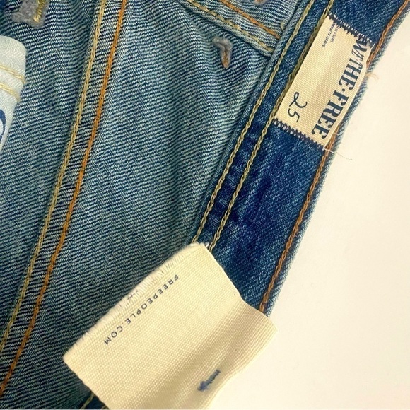 We The Free Unknown Legend Mid Rise Skinny Distressed Buttonfly Jeans NWT Sz 25 - Picture 11 of 13